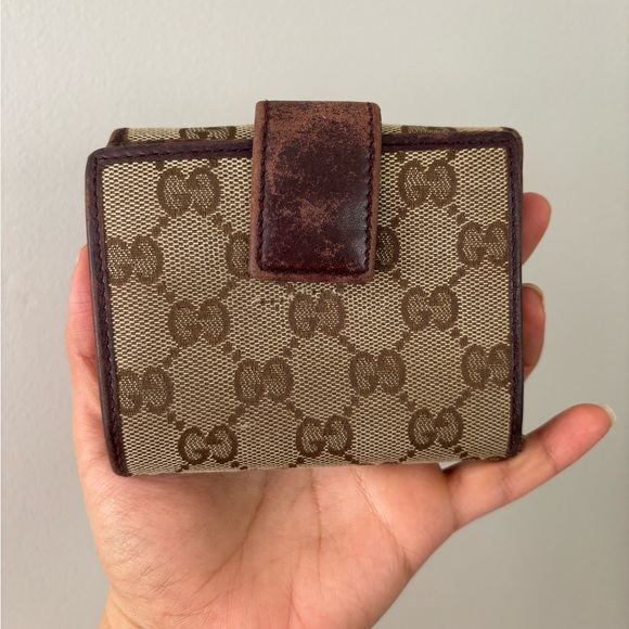 Gucci Compact GG Wallet - Picture 3 of 10